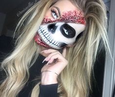 Halloween Fx, Girl Halloween Makeup, Zombie Halloween Makeup, Cool Couple Halloween Costumes, Halloweenský Makeup, Halloween Makeup Diy, Scary Makeup