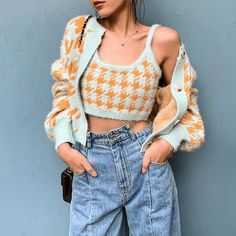 Cardigan Outfits, Twin Set, Mode Inspo, Free Crochet Patterns, Crop Top Blouse, Knit Fashion, Cute Casual Outfits