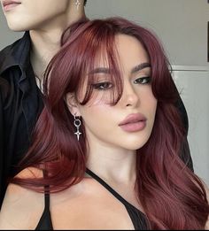 Pelo Color Vino, Wine Hair Color, Red Hair Color Ideas, Κούρεμα Bob