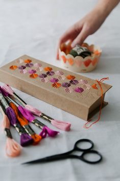 Paper Embroidery Kits— Leaf Stitch Handmade Knit, 자수 디자인, Embroidery Library, Crochet Knitting, Embroidery Inspiration, Diy Embroidery, Embroidery And Stitching