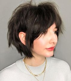 65 Hottest Shag Haircut Ideas Women are Getting Right Now Shaggy Bob Haircut, Short Black Hair, Short Choppy Haircuts, Choppy Haircuts, Short Shag Haircuts, Shaggy Haircuts, Shag Hairstyles, Shag Haircut