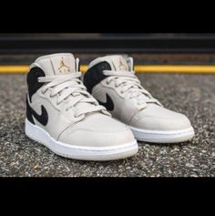 Air Jordan 1 Retro Mid Gs 'Light Bone'size 5.5 Kids (Size 7.5 Women) Lightly Worn, Clean Conditions. Air Jordan 1 Retro Mid, Jordan 1 Retro Mid, Shoes Air, 5 Kids, Kids Jordans, Air Jordan 1 Retro, Jordan 1 Retro, Air Jordan 1, Jordan Shoes