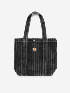 Denim Orlean 100% cotone
 Handles
 Button closure
 Internal Tasca



Fit:
Dimensions: 41 x 46 x 11 cm (20.7 litres) American Brand, Carhartt Wip, Outdoor Apparel, Luxury Retail, Luxury Boutique, Inside Pocket, Tote Bag