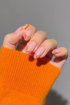 45 Unforgettably Chic Swirl Nails That Are Truly a Chef's Kiss!