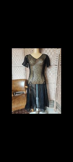 Amazing 1930s evening dress Very good condition, Bust Waist length Evening Dresses, 1930s Evening Dress, Lace Art, Waist Length, Dress Clothes For Women, Evening Dress, Black Lace, Gowns Dresses, Vintage Antiques