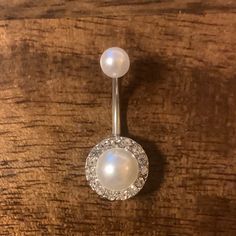 Beautiful And Elegant Pearl Belly Button Ring Stainless Steel Standard 14 Gauge Never Worn!! Elegant Nickel-free Belly Rings, Belly Button, Belly Button Rings, Tattoos And Piercings, Stainless Steel, Women Jewelry, Crystals, Women Shopping, Color