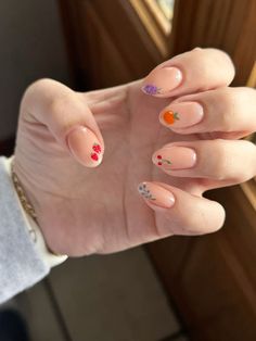 Hailey Bieber Fruit Nails, Fruit Toe Nail Designs, Spring Nails Fruit, Little Fruit Nails, Tiny Fruit Nails, Fruits On Nails, Spring Fruit Nails, Dainty Summer Nails, Fruit French Tip Nails