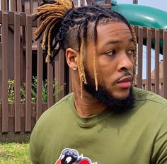 Short Dreadlocks Hairstyles Men, Dreads With Taper Fade, Mohawk Dreads Mens, Dreadlock Hairstyles Men, Shaved Locs Styles, Dread Locks Men, Black Men Dreadlocks Styles, 2 Strand Twist Men, Dreads Styles Black