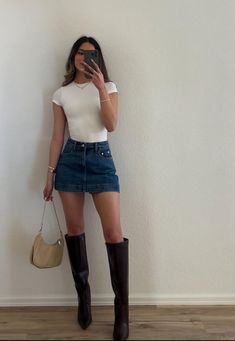 Feminine Neutral Outfits, Going Out Jeans Outfit Night, Casual Date Outfit Summer, Look Legging, Looks Country, Skandinavian Fashion, Ootd Fall, Looks Party, Looks Street Style