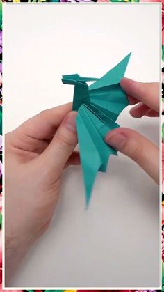 Discover 8 unique and inspiring origami art ideas for beginners and experts alike. From simple paper folds to intricate designs, explore the world of origami and unleash your creativity. Perfect for anyone looking to try their hand at this beautiful and intricate art form. Tutorial Origami, Creative Origami, Origami Diagrams, Origami Patterns, Weekend Crafts, Easy Paper Crafts Diy, Handmade Paper Crafts