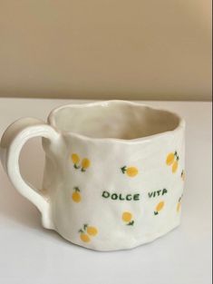 Diy Keramik, Ceramic Cafe, Diy Pottery Painting, Diy Mugs, Hand Painted Mugs, Diy Ceramic, Keramik Design, Painted Mugs