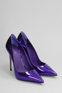 Purple Pumps Heels, Le Silla Heels, Purple High Heels, Purple Pumps, Purple Heels, Shoes Heels Classy, Cute Shoes Heels, Heels Classy, Purple Shoes