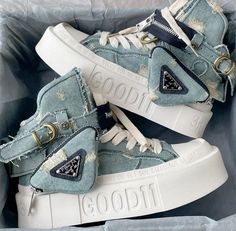 Prada Sneakers, Shoes Prada, Cute Sneakers, Boots Heels, Prada Shoes, Dream Shoes, Dream Clothes, Fashion Outfit, Fitness Inspo