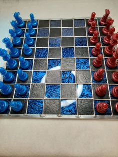 Double sided chess board make with Van Gogh art glass and a set of blue and red resin chess pieces made by Graphix Glass on Etsy. www.graphixglass.com Chess Board Wallpaper, Triangle Pictures, Glass Chess Board, Chess Pieces Handmade, Resin Chess Pieces, Cool Lock Screens, Glass Chess, Board Wallpaper, Cool Backgrounds Wallpapers