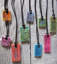 Air Dry Clay Necklace, Diy Polymer Clay Crafts, Clay Necklace Pendant, Ceramic Pendant Necklace, Jewelry Hacks, Clay Pendants, Clay Craft, Clay Inspiration, Craft Booth