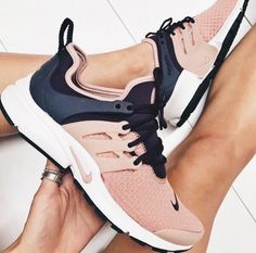 Ohh these are lovely. The mix of colours is really nice. They would mix well with most outfits, picking up black leggings. #fashion #trainers #kicks #footwear #over40 #fitness #workoutwear Buy Nike Shoes, Roshe Run, Nike Lebron, Grey Nikes, Crazy Shoes, Black Sneakers, Shoe Obsession, Buy Shoes, Nike Running