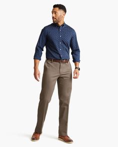 Signature Khakis, Straight Fit – Dockers® Mens Semi Formal Wear, Office Casual Men, Business Casual Men Work, Signature For A, Interview Outfit Men, Khaki Pants Outfit, Khakis Outfit, Mens Fits, Male Outfit