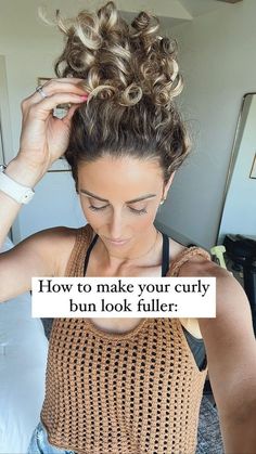 Quick + easy: words every curly girl wants to hear. ☺️✌🏼 Try this technique to really make your bun appear thicker and have those curls standing out! Who is going to try this one!?👋🏼 #curlylook #curlystyle #curlscurlscurls #curlyhair #curlyhairroutine #curlstyle #curlystylist #curlybun #curlytutorial | Tara Bohm | Belters Only · My Mind Curly Hair Bun Styles, Diy Hair Hacks, Curly Bun, Chic Short Hair, Hair Mistakes, Beautiful Braided Hair