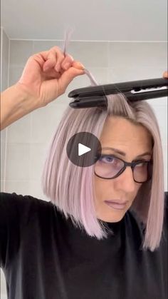 1.4M views · 2.7K reactions | Locken mit dem Glätteisen so easy 😍  #locken #glätteisen #waveshair #hairvibes #HairGoals #haartipps #trendingreels #haarstyling #hairbrained #lifestyle #haarstyle #tutorial #bobhairstyle #bobhairstyles #easy #hairhacks #hairideas #fashionstyle | Nermin Yesil Easy Reels, Hair Curling Techniques, Curling Techniques, Save Your Tears, Hair Advice, Birds Of A Feather, Hair Brained