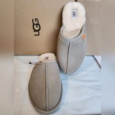 Slippers For Man New In Box Mens Uggs, Shoes Slippers, Mens Slippers, Ugg Shoes, Slip Ons, Loafer Shoes, Men's Shoes, Slippers, Loafers