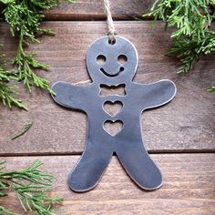 Gingerbread Man Metal Ornament Christmas Plasma Metal Art, Welded Christmas Ornaments, Christmas Metal Art, Metal Christmas Decor, Crismas Tree, Ag Projects, Metal Christmas Ornaments, Welders Wife, Heart Christmas Ornaments