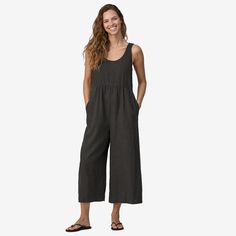 A cool-wearing jumpsuit for hot, humid conditions made of durable, breathable 55% hemp/45% TENCEL™ lyocell plain-weave fabric. Made in a Fair Trade Certified™ factory. | Patagonia Women's Garden Island Lightweight Jumpsuit in Ink Black, Large - Outdoor Clothing - Hemp/Tencel Lyocell Garden Island, Boho Queen, Fashionably Late, Knee Replacement, Cute Pants, Cotton Jumpsuit, Linen Jumpsuit, Weave Fabric, Short Sleeve Romper