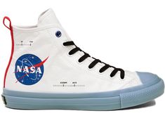 Sneakers With Stars On Them, Nasa Clothing, White Converse Aesthetic, Space Shoes, Converse Design, Converse Aesthetic, Converse Red, Street Style Shoes, Custom Nike