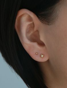 Dainty star flat back stud D E T A I L S * Star is 4 mm * 18 gauge flat back push pin * 16k gold over sterling silver // white gold over sterling silver * High quality cubic zirconia * Nickel free and hypoallergenic S H O W   U S   S O M E  ♥ Instagram: @Minthologie Facebook: facebook.com/Minthologie Tragus Stud, Flat Back Earrings, Tiny Star, Push Pin, Tragus, S Star, Jewelry Earrings Studs, Cubic Zirconia, Jewelry Earrings