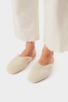 Slip-on slippers in soft cream sheep shearling. Designed with a leather sole for wearing in or outdoors. Perfect for wearing around the house, or stepping into the garden, there’s hardly a better feeling than living and lounging in these slippers. Luxury House Slippers, Spa Slippers, Shearling Slippers, Comfortable Slippers, Pajama Dress, Home Slippers, Loungewear Luxury, Casual Slippers, House Slippers