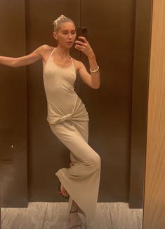 Iris Law Style, Iris Law, Fashion Style Outfits, Ig Stories, Instagram Inspo, Style Outfits, Aesthetic Outfits, Fancy Dresses