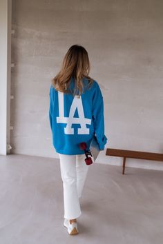 Everyday Blue Sweatshirt For Spring, Everyday Blue Spring Sweatshirt, Spring Blue Sweatshirt, Spring Blue Everyday Sweatshirt, Urban Style Blue Long Sleeve Tops, Urban Style Long Sleeve Blue Tops, Urban Blue Long Sleeve Tops, Dodgers Outfit, Los Angeles Sweatshirt