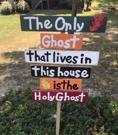 Halloween Yard Signs, Christian Halloween, Love Endures, Christian Meditation, Give Thanks To The Lord, Bible Humor, Christian Jokes, Church Signs, 1 Chronicles