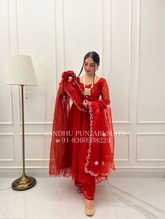 Newly Married Indian Outfit Ideas, Newly Wed Bride Look, Newly Wed Bride Outfits Indian, Newly Married Look Indian Suit, Wedding Reception Guest Outfit Indian, Indian Newly Married Look, Punjabi Wedding Outfits Guest, Newly Bride Suits, Newly Bride Look Indian