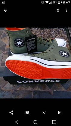 Converse Men Outfit, Converse Shoes Outfit, Nike Shoe Store, Futuristic Shoes, Sneaker Lovers, Nike Basketball Shoes, Fit Men, Denim Shoes, Mandarin Orange