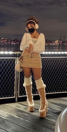 Winter Outfits Dress, Outfits For Ladies, Corduroy Mini Skirt, Stylish Winter Outfits, Earthy Outfits, Outfits Dress, 2000s Fashion Outfits, Swaggy Outfits, Outfits Winter