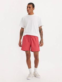 We took our XX Chinos and reinvented them as a pair of modern, roomy shorts. These XX Chino Easy Shorts feature an elasticized waist and keep you casually put together without looking like you tried too hard. A pair of modern, relaxed shorts Cut with extra room in the seat and thigh With an elasticized waistband and external drawstring Crafted with a blend of cotton and nylon Features a 6-inch inseam Extra Room, Try Harder, You Tried, Men's Shorts, Mens Shorts, Levi's, Like You, Red, Clothes