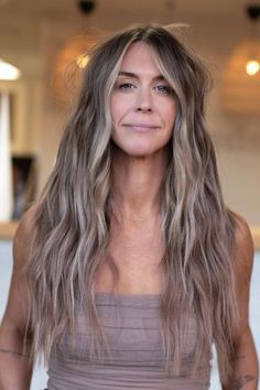 Ashy Brown Balayage With Silver Tones, Cool Ashy Balayage, Ash With Blonde Highlights, Number 7 Hair Color, Ashy Brown Root Smudge, Ashy Medium Blonde Hair, Cool Tone Brown And Blonde Hair, Brown Icy Blonde Balayage, Smoky Blonde Highlights