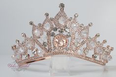 FAST SHIPPING Beautiful sparkling crystal tiara plated Rose Gold. Perfect for your Quinceañera. It has a loop at the end of each side to attach it in your hair with bobby pins for added security. Approx. 3" tall at its tallest point We usually ship within 1-2 business days. Rose Gold Tiara, Gold Tiara, Princess Tiara, Sweet 15, Crystal Tiaras, Sparkling Crystal, Quinceanera, Wedding Hair Accessories, Bobby Pins