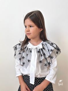 Let the magic begin!  This enchanting starry ruffle collar is the ultimate accessory to accompany any outfit. Will be an excellent addition for a Birthday party outfit, Halloween, Christmas or dressing up occasion. Wonderful gift for the little one. Handmade. We use only Oeko-Tex certified European fabrics. --- Made of: Collar - Starry black tulle fabric - White linen fabric / other colors available upon request /  - White cotton ribbon Crown - Dusty pink velvet fabric - Golden ribbon Magic wand Kids Party Dress, Ribbon Crown, Pink Velvet Pillow, Costume Capes, White Costume, White Costumes, Outfit Halloween, Kids Party Dresses, Birthday Party Outfits