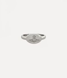 Our recycled silver Tilly ring features a classic signet silhouette, engraved with our iconic line orb on the face, finished with a patina to enhance the detailing - recalling Vivienne's vision of launching tradition into the future. The platinum-tone plated design is etched on the inside with our house's signature typography motif. Vivienne Westwood Ring Silver, Vivienne Westwood Ring, Hogwarts Dr, Italian Charms, 21 Birthday, Ring Watch, Funky Jewelry, Into The Future, Recycled Silver