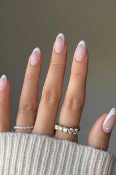 Short Acrylic Wedding Nails For Bride, Christmas Nails 2023 Short Almond, Gel Nail Inspo Short Winter, Ball Nails Prom, Silver Tip Almond Nails, Simple Christmas Nails Oval Short, Round Wedding Nails For Bride, Squoval Wedding Nails, Christmas Bridal Nails