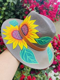 Sunflower 🌻 hats in different colors Summer Felt Hat With Brim, Brimmed Felt Hat For Summer, Summer Felt Hat With Brim, One Size Fits Most, Adjustable Green Felt Hat For Summer, Summer Felt Cap, Summer Fedora Felt Hat, One Size Fits Most, Casual Felt Cap For Spring, Casual Spring Felt Cap, Summer Brimmed Felt Hat For Country Events