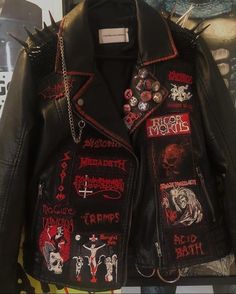 Jacket With Patches, Diy Jacket, Estilo Punk, Punk Outfits, Alt Fashion, Swaggy Outfits