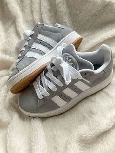 2024 Trendy Shoes, Campus 00s Adidas, Grey Adidas Campus 00s, Gray Adidas Campus, Gray Adidas Campus Outfit, Adidas Campus Gray, Adías Campus, Adidas Campus 00s Aesthetic