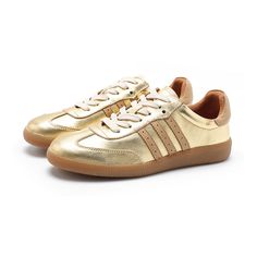 Army Trainer Leather Low-top Sneakers for Women With Stripes in Golden/Silver Gold Leather Sneakers With Gum Sole, Casual Gold Sneakers With Metallic Logo, Gold Casual Sneakers With Metallic Logo, Gold Sneakers Outfit, Golden Sneakers, Gold Trainers, Sneakers Outfit Casual, Golden Shoes, Gold Adidas