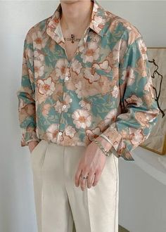 Silk Shirt Men, Streetwear Korean, Streetwear Mode, Button Outfit, Boho Stil, Pan Collar, Peter Pan Collar, Silk Shirt, Shirt Men