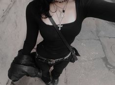 Basic Goth Outfit, Mode Hippie, Light As A Feather, Goth Outfits, Ed Sheeran, Goth Fashion