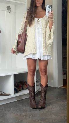 Fall Transition Outfits Going Out, Statement Pieces Outfit, Coastal Boho Style Clothing, Denim And Cream Outfit, Cute Cause Outfits, Altar'd State Outfits, Cozy Country Outfit, Winter Outfits Unique, Bambi Inspired Outfits