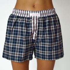 Handover short unisex high-waisted boxer briefs, with elastic waist and front buttoning. Loose Shorts Women, Plaid Boxers, Boxers Shorts, Vintage Lounge, Summer Streetwear, Pants Summer, Shorts Casual, Decorative Buttons, Streetwear Y2k