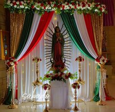 Virgin Mary Altar, Virgin Mary Decor, Mexican Fiesta Decorations, Home Altar Catholic, Church Altar Decorations, Altar Design